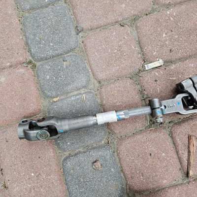 Krzyzak kolumny kierowniczej wspomaganie Opel Mokka 95494128