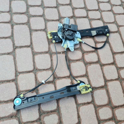 Podnośnik szyby lewy przód Opel Insignia 13320451