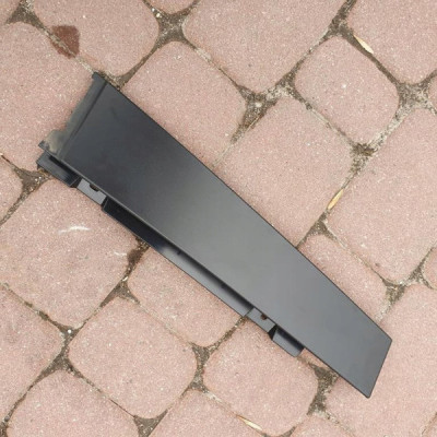 Obudowa osłona słupka drzwi Astra K V 39085709