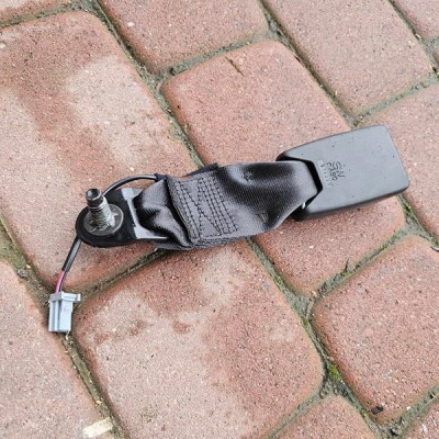 Zapinka pasa kanapy tylnej foteli fotel Renault Captur I 974329