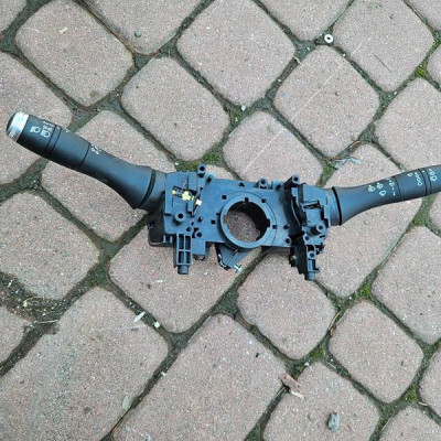 Przełącznik zespolony manetki Renault Captur II 2 255672748R