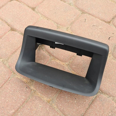 Obudowa osłona nawigacji Opel Meriva B 13351237