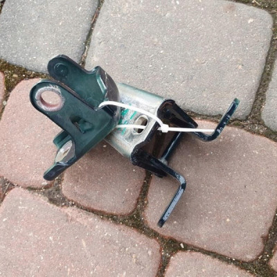 Zawias drzwi przód przednie lewe Opel Insignia