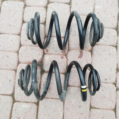 Sprężyna tył tylna osobówka Vivaro B Trafic III