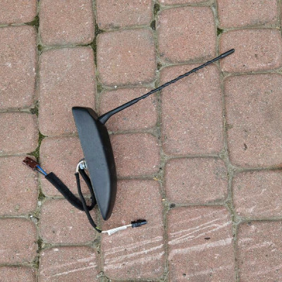 Antena radia dachowa nawigacji bat navi Opel Mokka 42349857