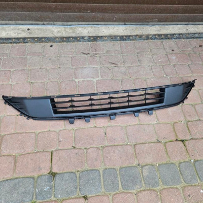 Kratka zderzaka przedniego przód LIFT FL Opel Insignia B 39161812