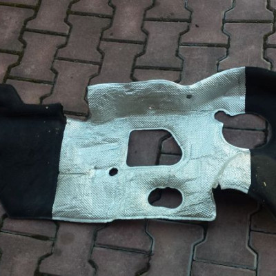 Wyciszenie ściany komory 13272651 Opel Astra J