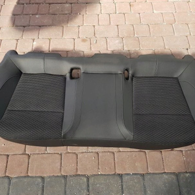 Kanapa tył tylna oparcie Opel Insignia połskóra