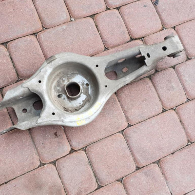 Wahacz tył tylny zawieszenie Opel Insignia B 2017r