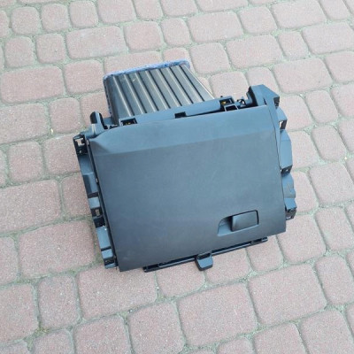 Schowek pasażera EU Renault Captur II 685005441R