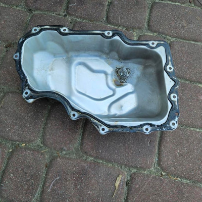 Miska olejowa pokrywa dolna 1.2T Astra K V 55509997