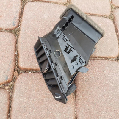 Kratka nawiewu nawiew Opel Astra K V 39079605