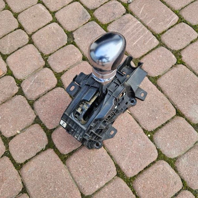 Lewarek zmiany biegów automat TOYOTA C-HR CHR 75G588