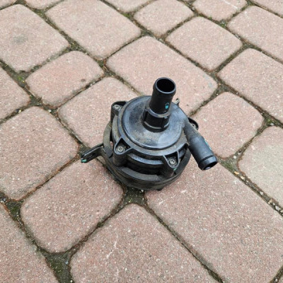 Pompa obiegowa wody dodatkowa Opel Insignia B 13516142