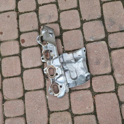 Obudowa osłona termiczna turbiny Opel Insignia B 55592880