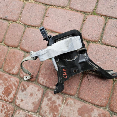 Poduszka łapa silnika uchwyt TOYOTA CH-R CHR Q1 1.8B 1.8H Hybryda