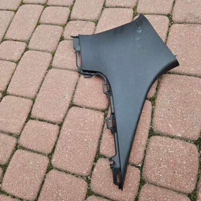 Osłona słupka słupek prawy tył tylny TOYOTA C-HR CHR 62470-F4030