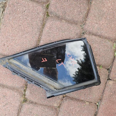 Szyba szybka tył tylna lewa drzwi 2017r TOYOTA CH-R CHR