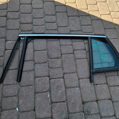 Uszczelka zgarniacz szyba tył kombi Astra K 2021r