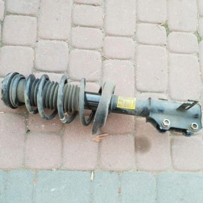 Amortyzator prawy przód przedni Zafira C 13338923