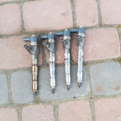 Wtryskiwacz Opel Insignia A20 DTH 0445110327