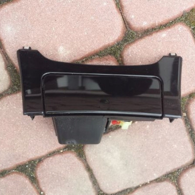 Popielniczka kompletna czarna igła OPEL Insignia