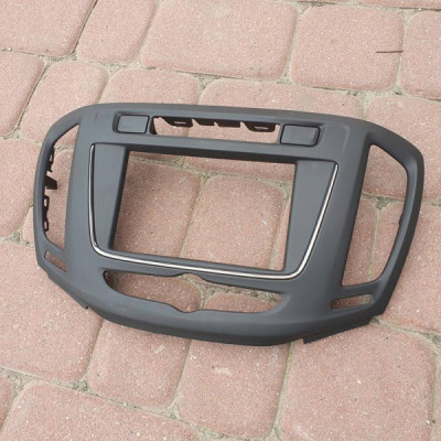 Ramka obudowa wyświetlacza Opel Zafira C 39069281