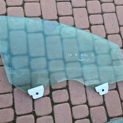 Szyba przód podwójna Opel Insignia B 2019r