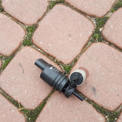 POMPA SPRYSKIWACZY OPEL ASTRA IV J 13250357