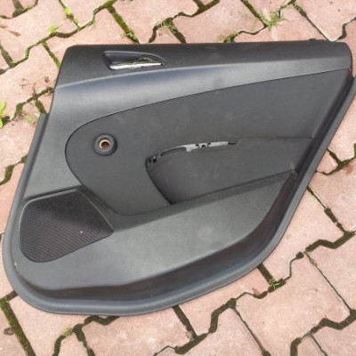 Boczek tapicerka tył tylna Hatchback Astra J