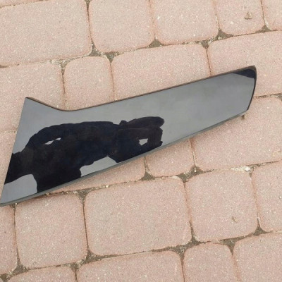 Obudowa osłona klapy kombi Astra K V 39076823