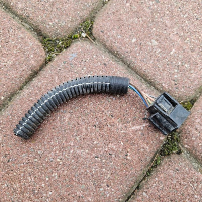 Kostka czujnika parkowania Vivaro B Trafic III 249150375R