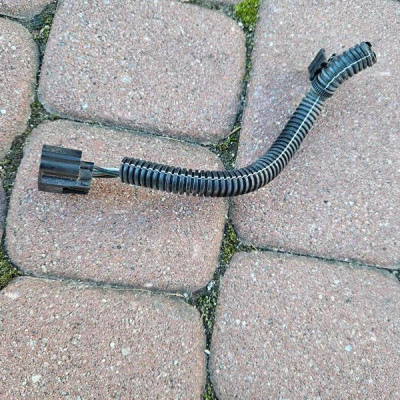 Kostka czujnika parkowania Vivaro B Trafic III 240702694R