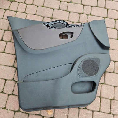 Boczek przedni lewy brazowy europa Vivaro B Trafic III 809014068R