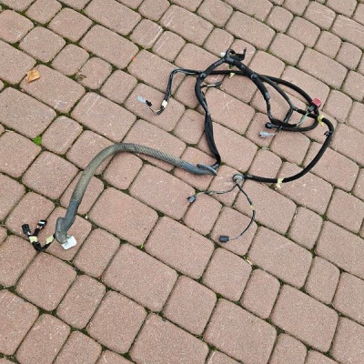 Instalacja wiązka klapy skrzydła Vivaro B Trafic III 240528332R