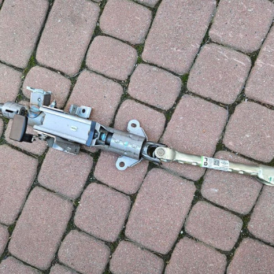 Kolumna kierownicza krzyzak Vivaro B Trafic III 488102832R