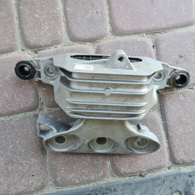 Poduszka łapa silnika Opel Insignia B 84034329