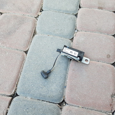 WZMACNIACZ ANTENOWY INSIGNIA 13270681