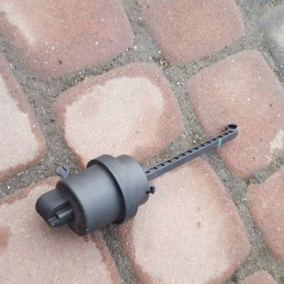 POMPKA PODCIŚNIENIA OPEL INSIGNIA 2.0CDTI 4010992E