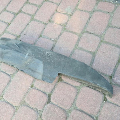 Absorber błotnika prawego VW Golf VII 5G0864236A