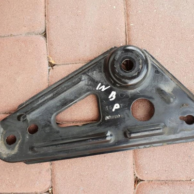 Uchwyt dolny mocowanie sanek Insignia B 22982756