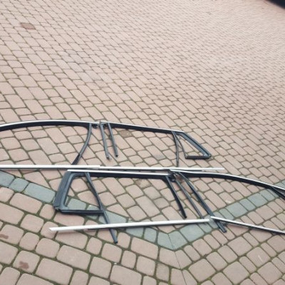 Uszczelki chrom zgarniacze listwy Opel Insignia