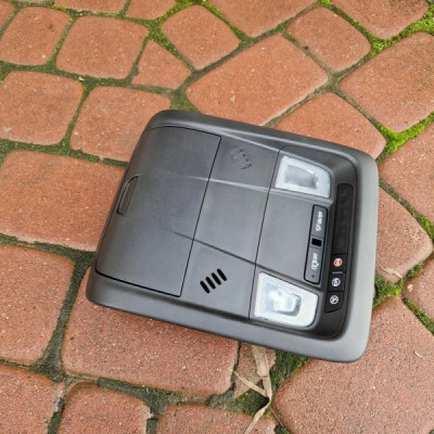 Lampka podsufitki Opel Insignia B 39117222