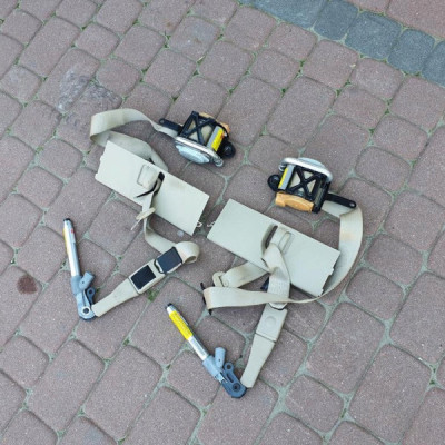 Pasy Pas napinacze AIRBAG kremowe Opel Insignia