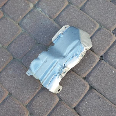 Obudowa osłona termiczna 1.6CDTI Opel Astra J IV 4