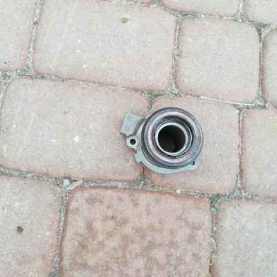 Łożysko oporowe wysprzęglik Opel Zafira C 55563647