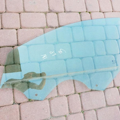 Szyba lewy przód 2013r. Opel Insignia