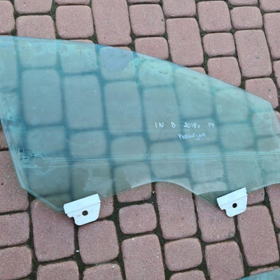 Szyba przód podwójna Opel Insignia B