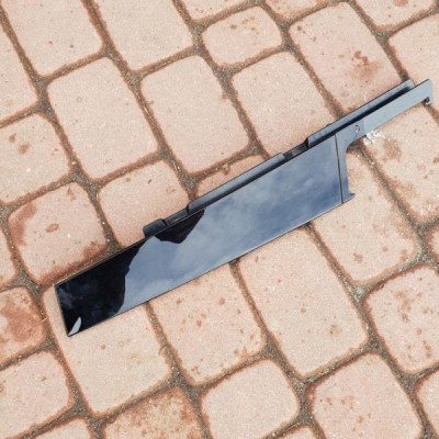 Obudowa osłona słupka drzwi Astra K V 39085719