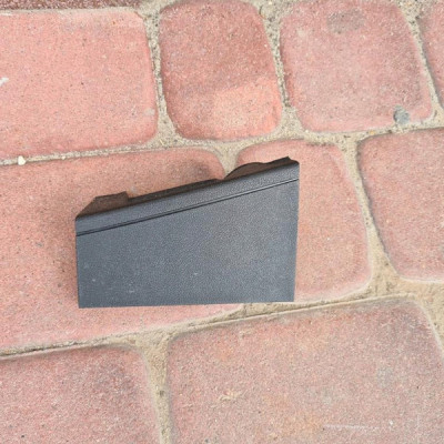 Plastik osłona fotela Opel Insignia 13325208